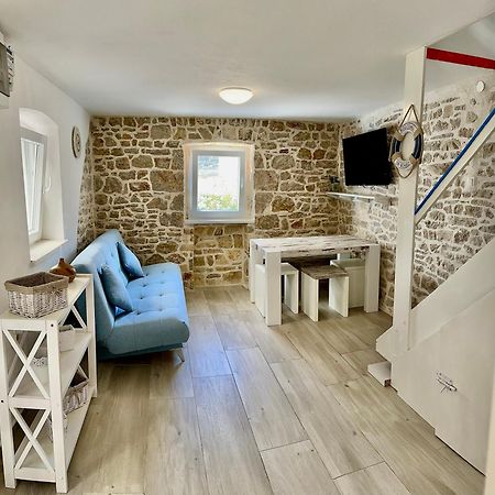 Villa Secret House Andrea à Primošten Extérieur photo