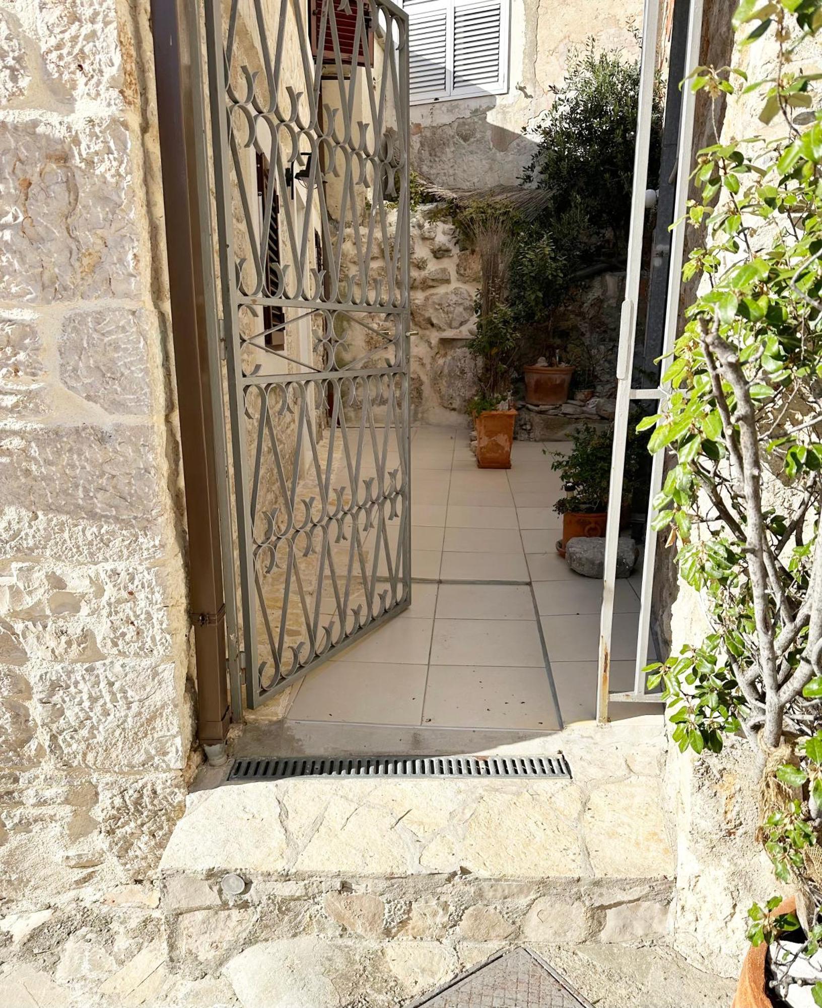 Villa Secret House Andrea à Primošten Extérieur photo