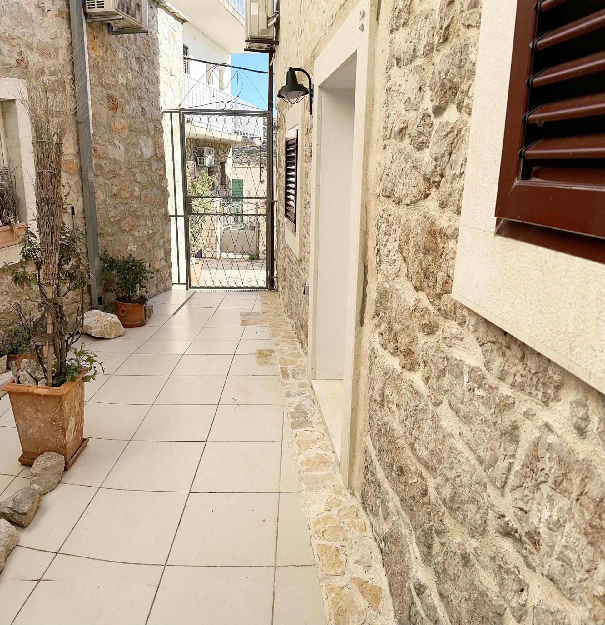 Villa Secret House Andrea à Primošten Extérieur photo